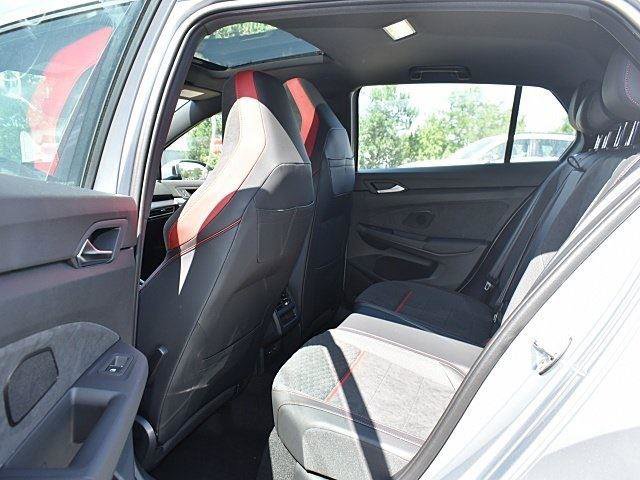 New 2025 Volkswagen Golf SE image 8