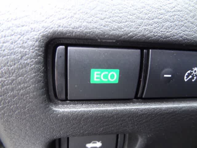 Used 2023 Nissan Sentra SV FWD image 16