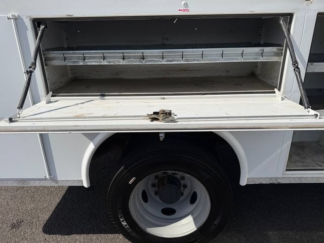 Used 2021 Ford F550 4x4 Crew Cab Super Duty image 40