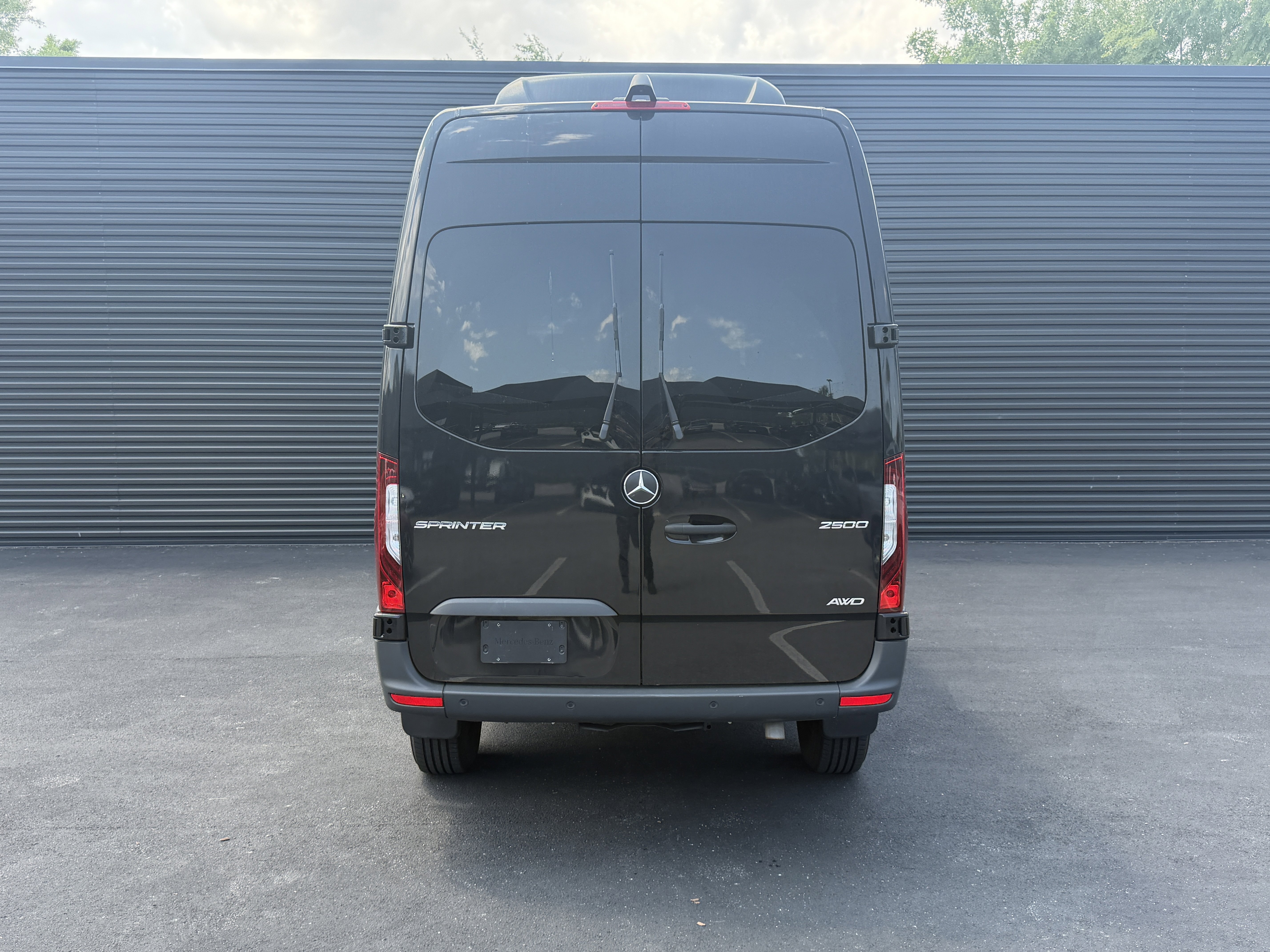 Used 2024 Mercedes-Benz Sprinter 2500 image 7