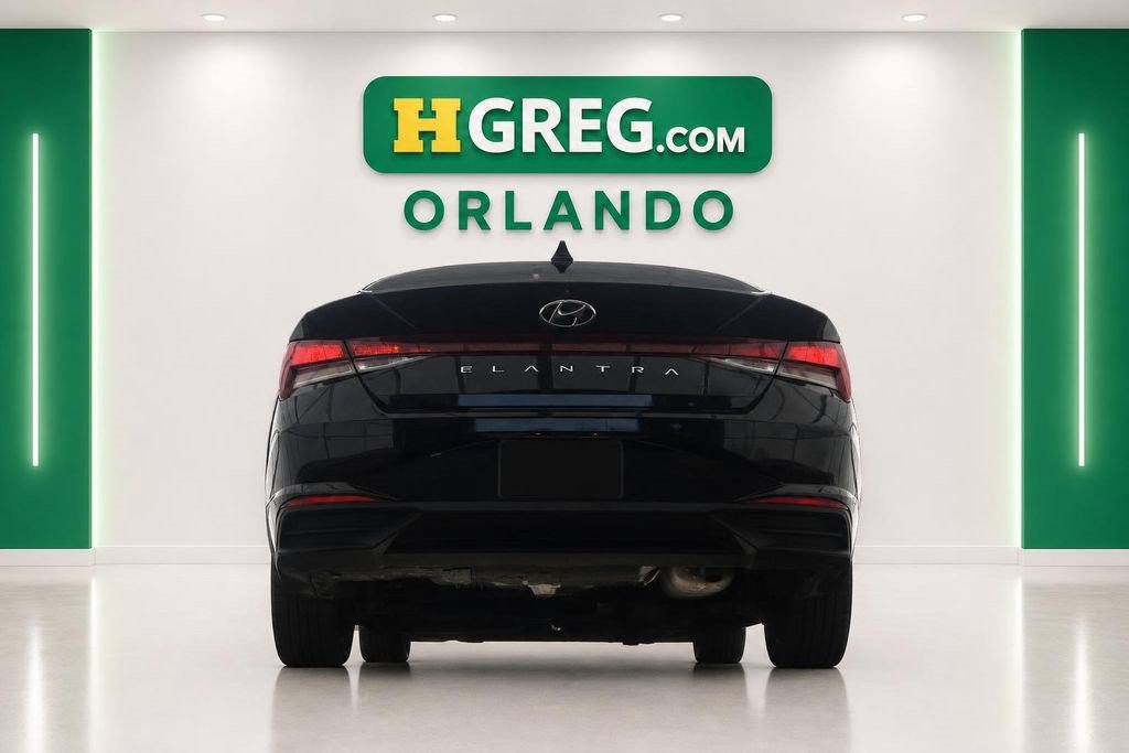 Used 2022 Hyundai Elantra SEL FWD image 8