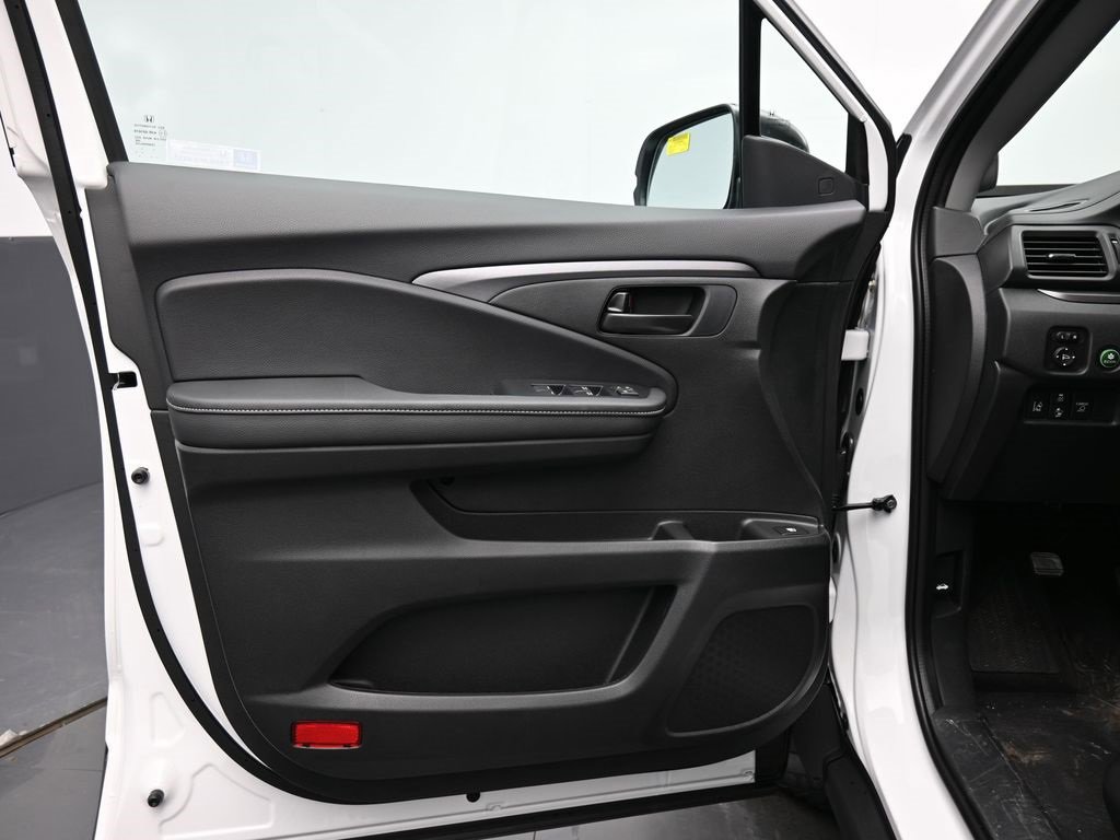 New 2026 Honda Ridgeline Sport image 30