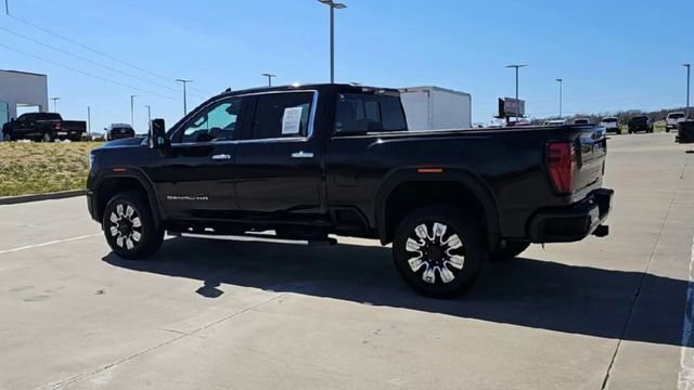 Used 2024 GMC Sierra 2500 Denali AWD/4WD image 6