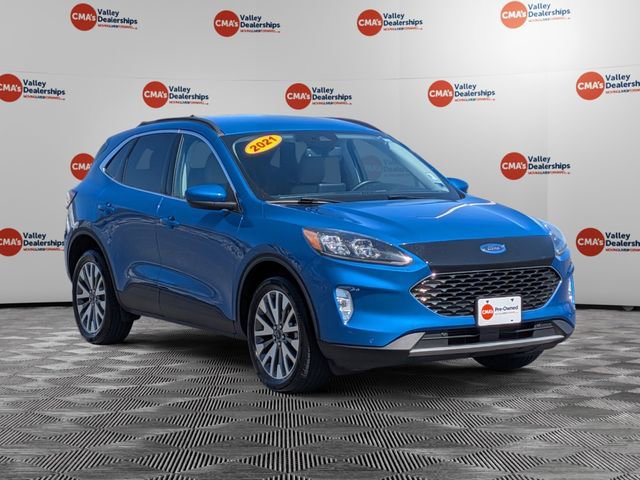 Used 2021 Ford Escape Titanium image 3