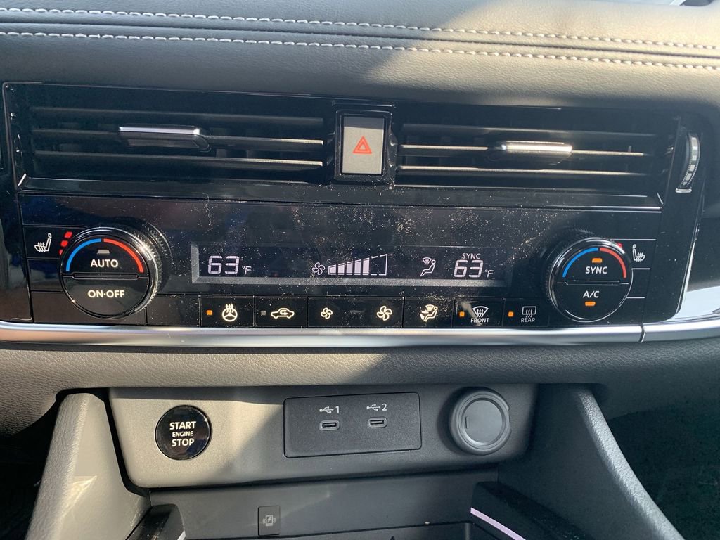 Used 2024 Nissan Rogue SL image 19