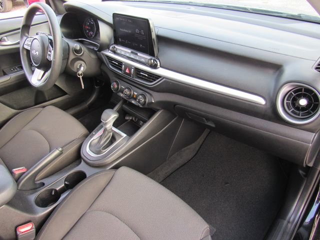 Used 2023 Kia Forte LXS image 12