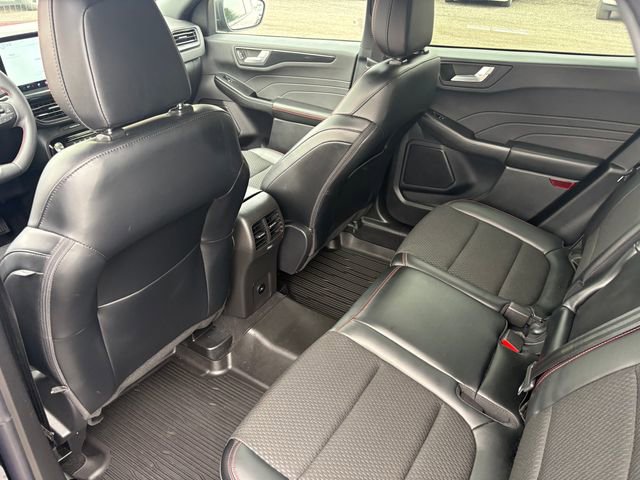 Used 2025 Ford Escape ST-Line w/ Tech Pack #1 image 7