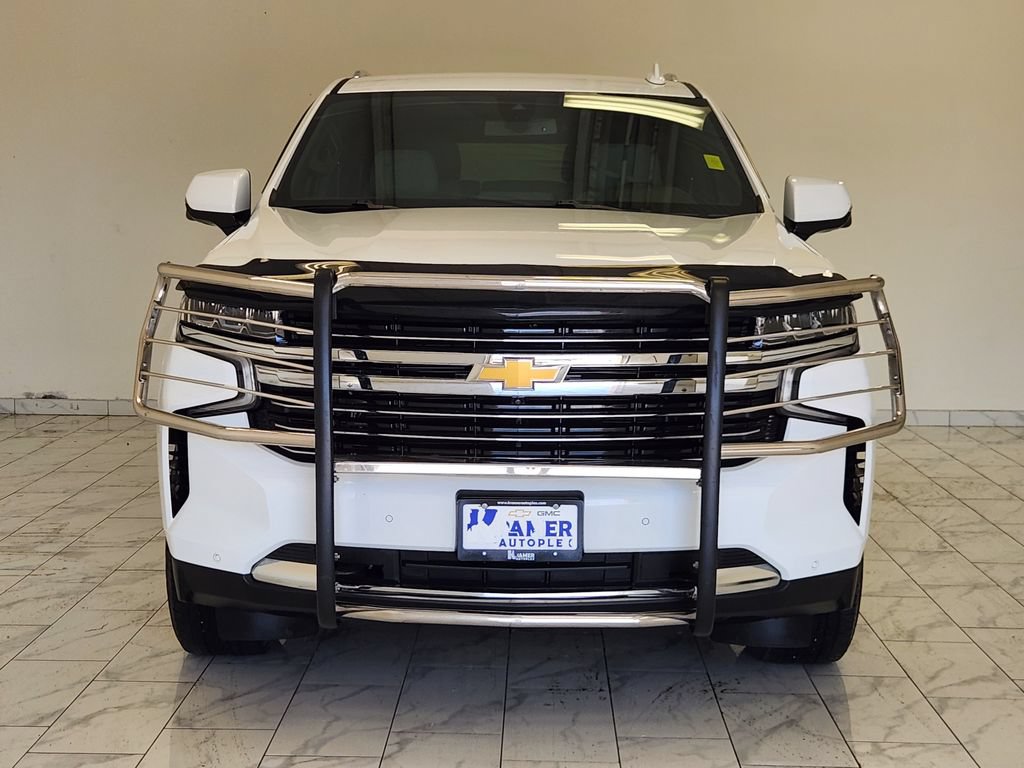 Used 2022 Chevrolet Suburban LT w/ Luxury Package RWD video 2