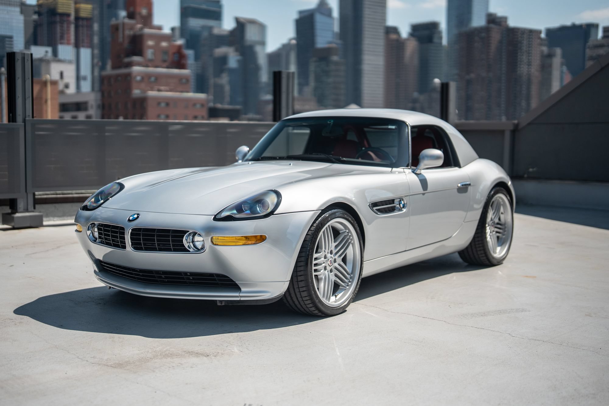 Used 2003 BMW Z8 RWD image 1