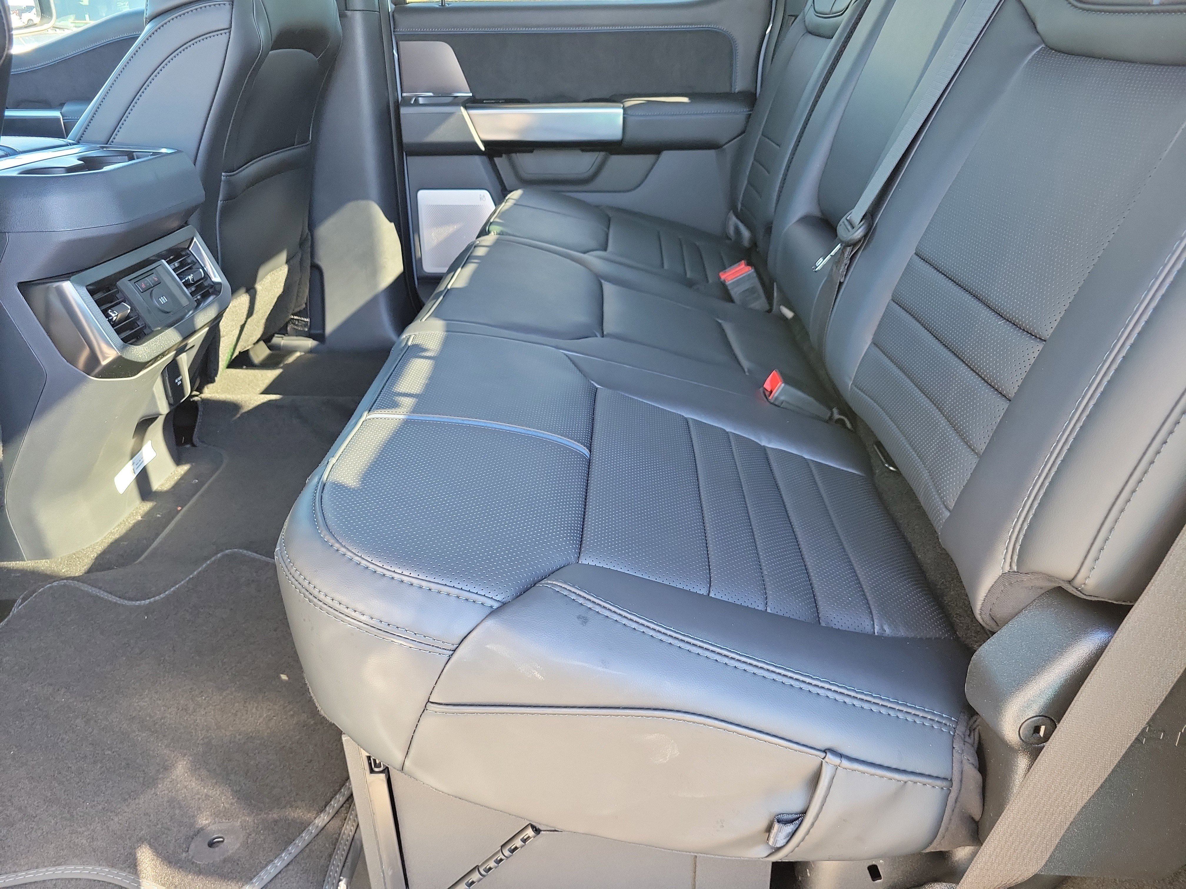 New 2026 Ford F350 Platinum image 17