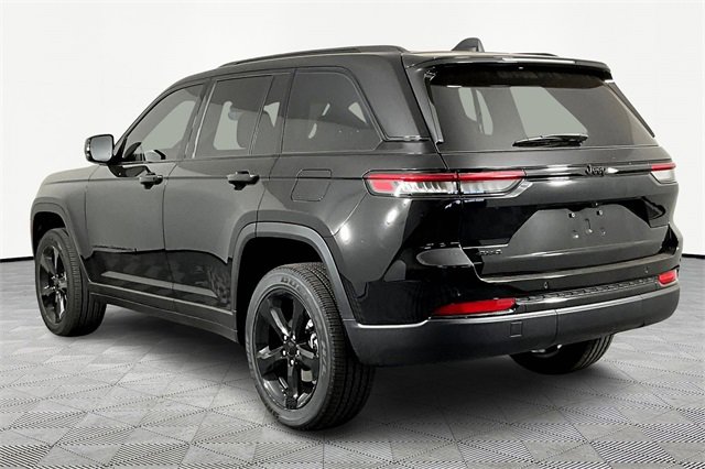 New 2025 Jeep Grand Cherokee Altitude w/ Trailer Tow Package image 4