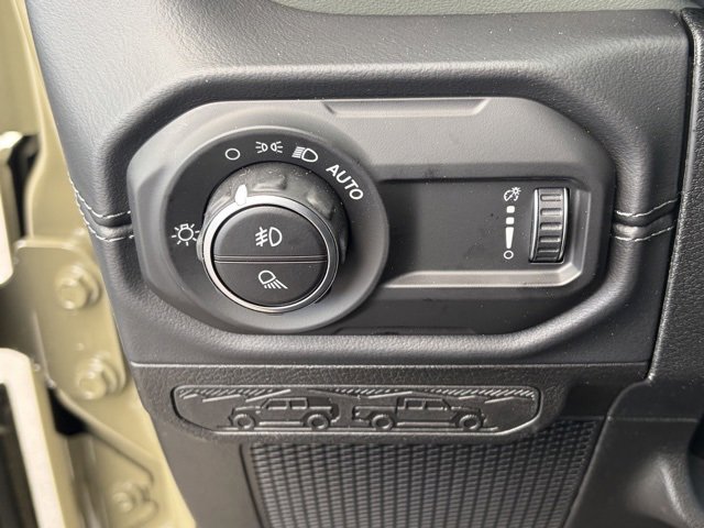 New 2026 Jeep Gladiator Mojave image 28