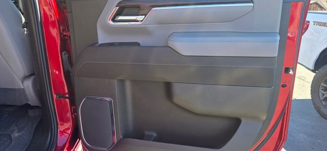 Used 2024 GMC Sierra 2500 SLT w/ SLT Premium Package image 15