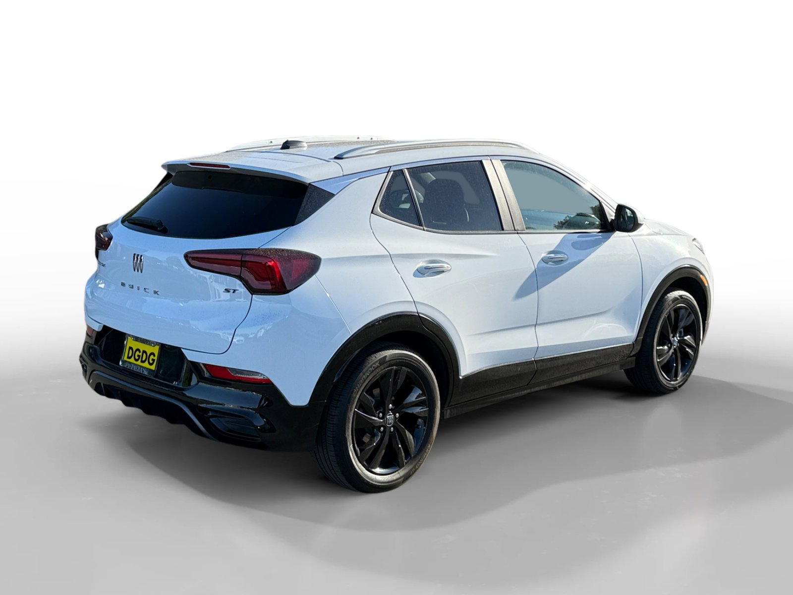 Used 2024 Buick Encore GX Sport Touring image 5