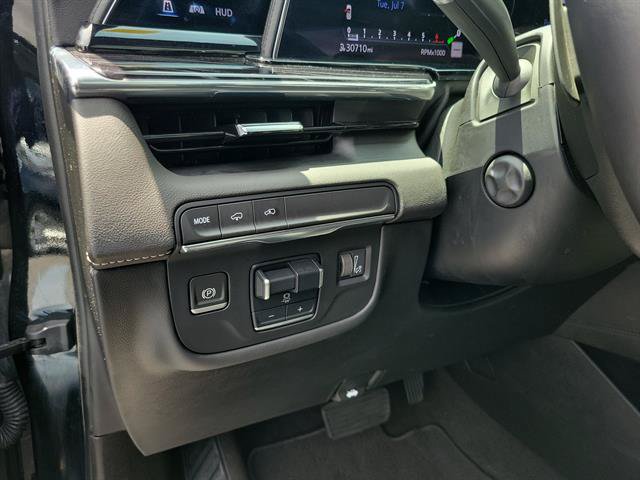 Certified 2022 Cadillac Escalade Sport w/ Touring Package RWD image 59