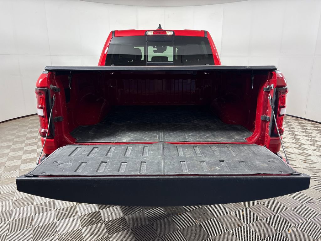 Used 2025 RAM 1500 Laramie w/ Night Edition AWD/4WD image 28