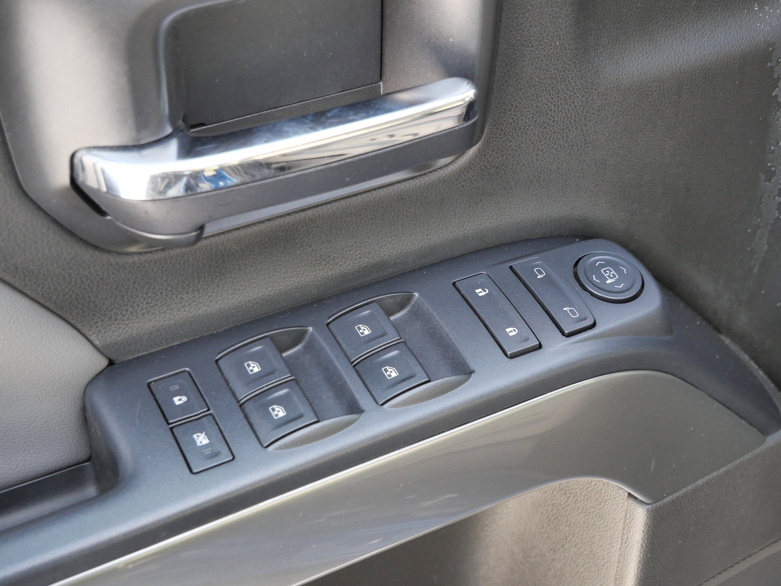 Used 2016 Chevrolet Silverado 1500 LT w/ All Star Edition image 17