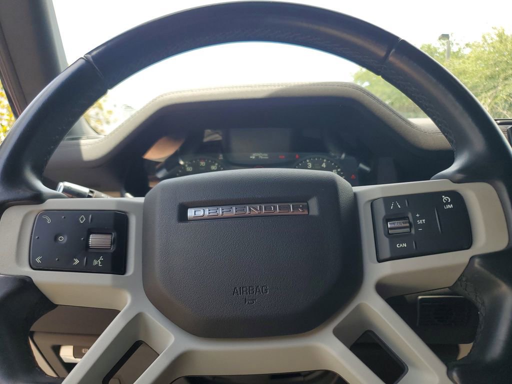 Used 2022 Land Rover Defender 110 S AWD/4WD image 23