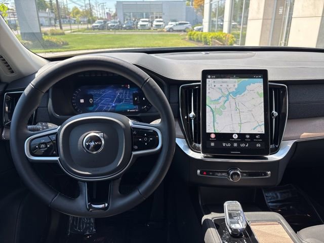 Used 2025 Volvo XC90 B6 Plus AWD/4WD image 21
