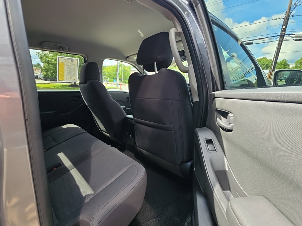Used 2024 Nissan Frontier S w/ Technology Package AWD/4WD image 12