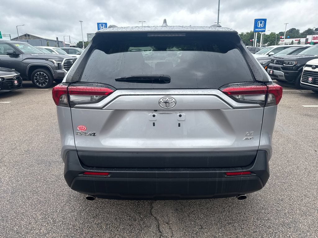 Used 2019 Toyota RAV4 LE w/ All Weather Liner Package AWD/4WD image 6