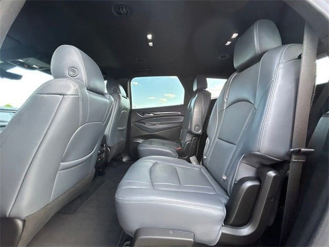 Used 2024 Buick Enclave Premium image 12
