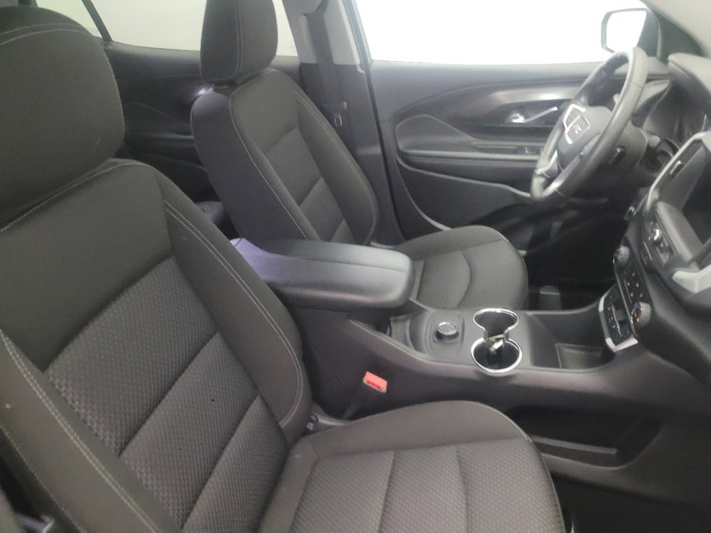 Used 2024 GMC Terrain SLE image 21