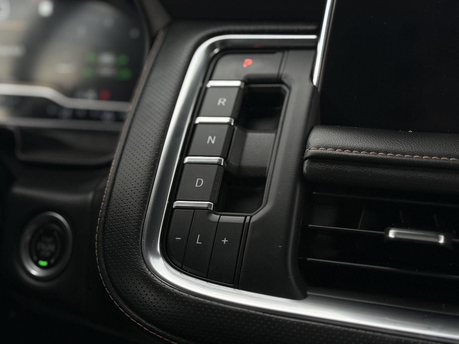 Certified 2023 GMC Yukon XL AT4 w/ AT4 Premium Package AWD/4WD image 22