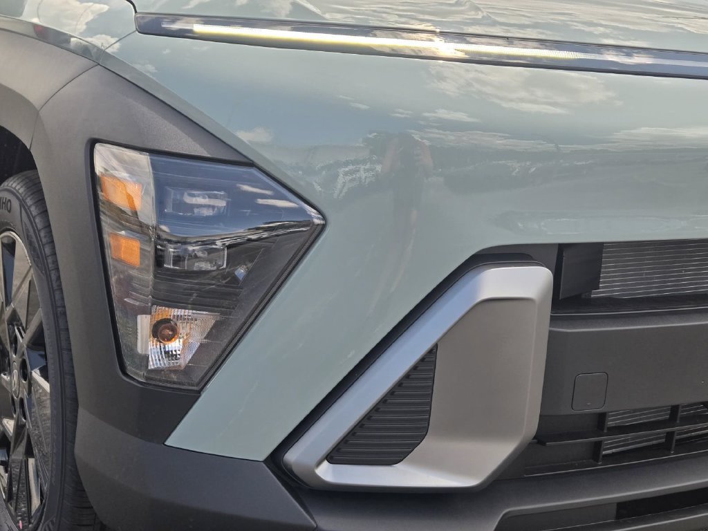 New 2027 Hyundai Kona SEL Sport FWD image 2