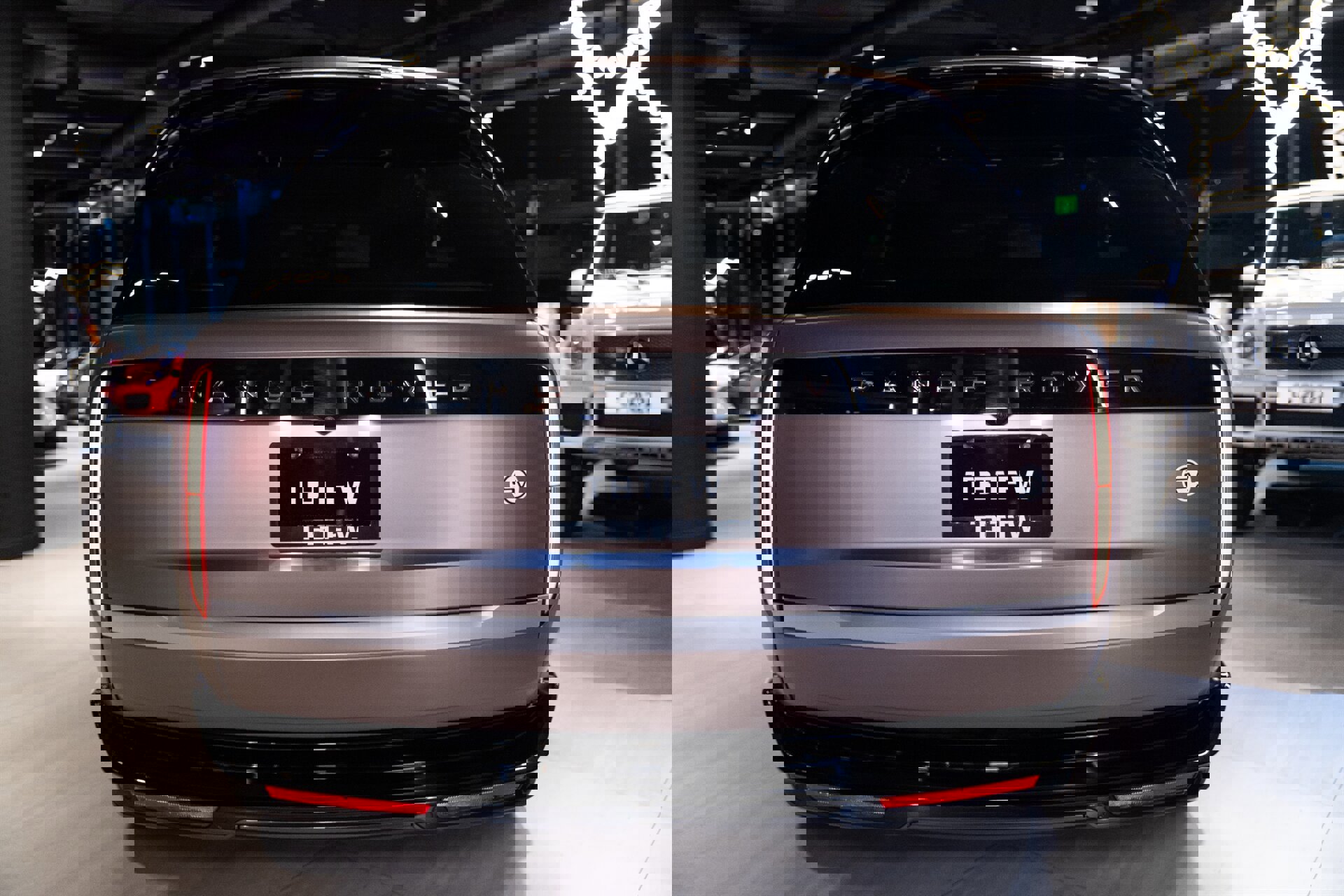 Used 2023 Land Rover Range Rover SV image 43