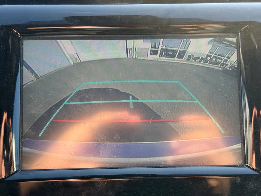 Used 2019 Toyota Camry SE FWD image 11