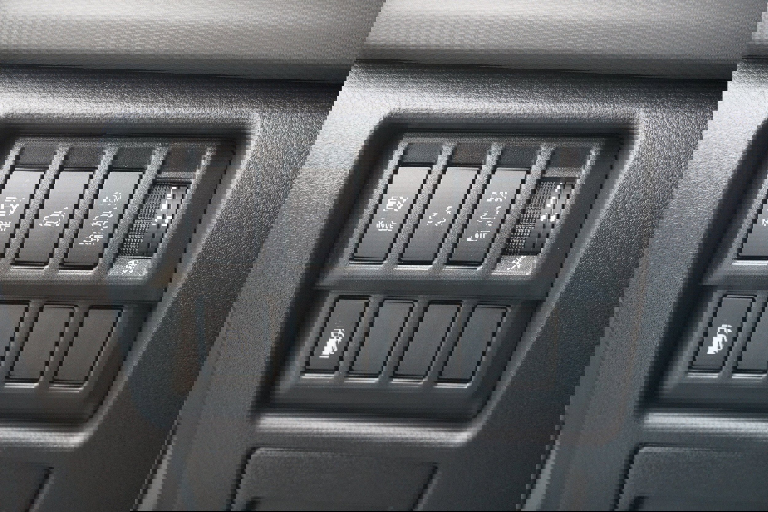 Used 2025 Subaru Forester Sport image 17