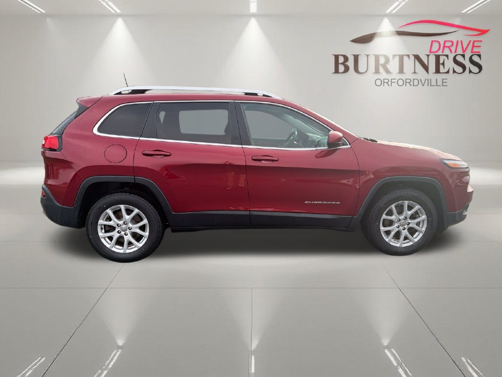 Used 2016 Jeep Cherokee Latitude w/ Comfort/Convenience Group AWD/4WD image 9