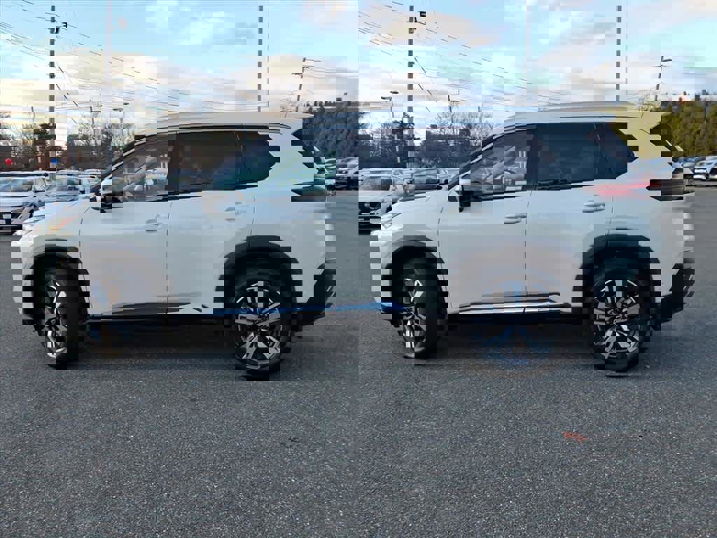 Certified 2023 Nissan Rogue SL w/ SL Premium Package image 8