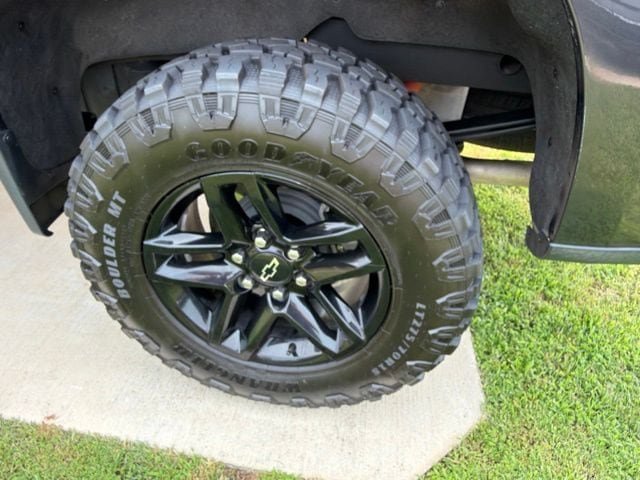 Used 2024 Chevrolet Silverado 1500 LT Trail Boss w/ Protection Package AWD/4WD image 32