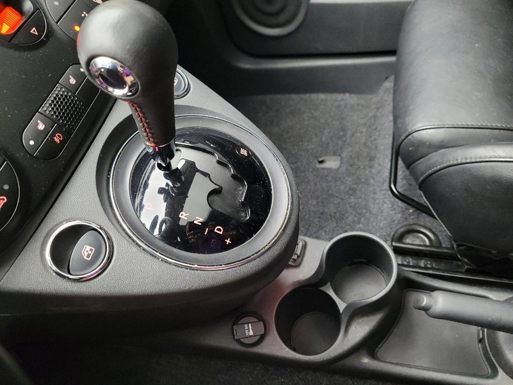 Used 2018 FIAT 500 Lounge image 26