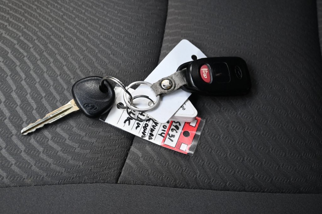 Used 2014 Hyundai Elantra SE w/ Option Group 02 FWD image 18