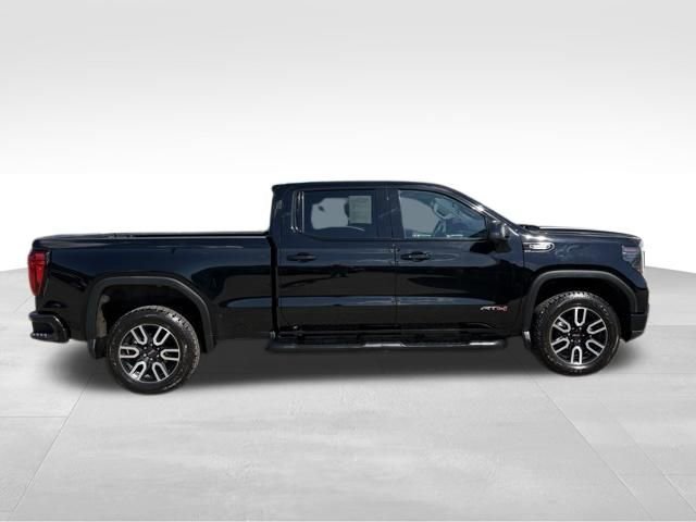 Used 2023 GMC Sierra 1500 AT4 w/ Technology Package AWD/4WD image 9