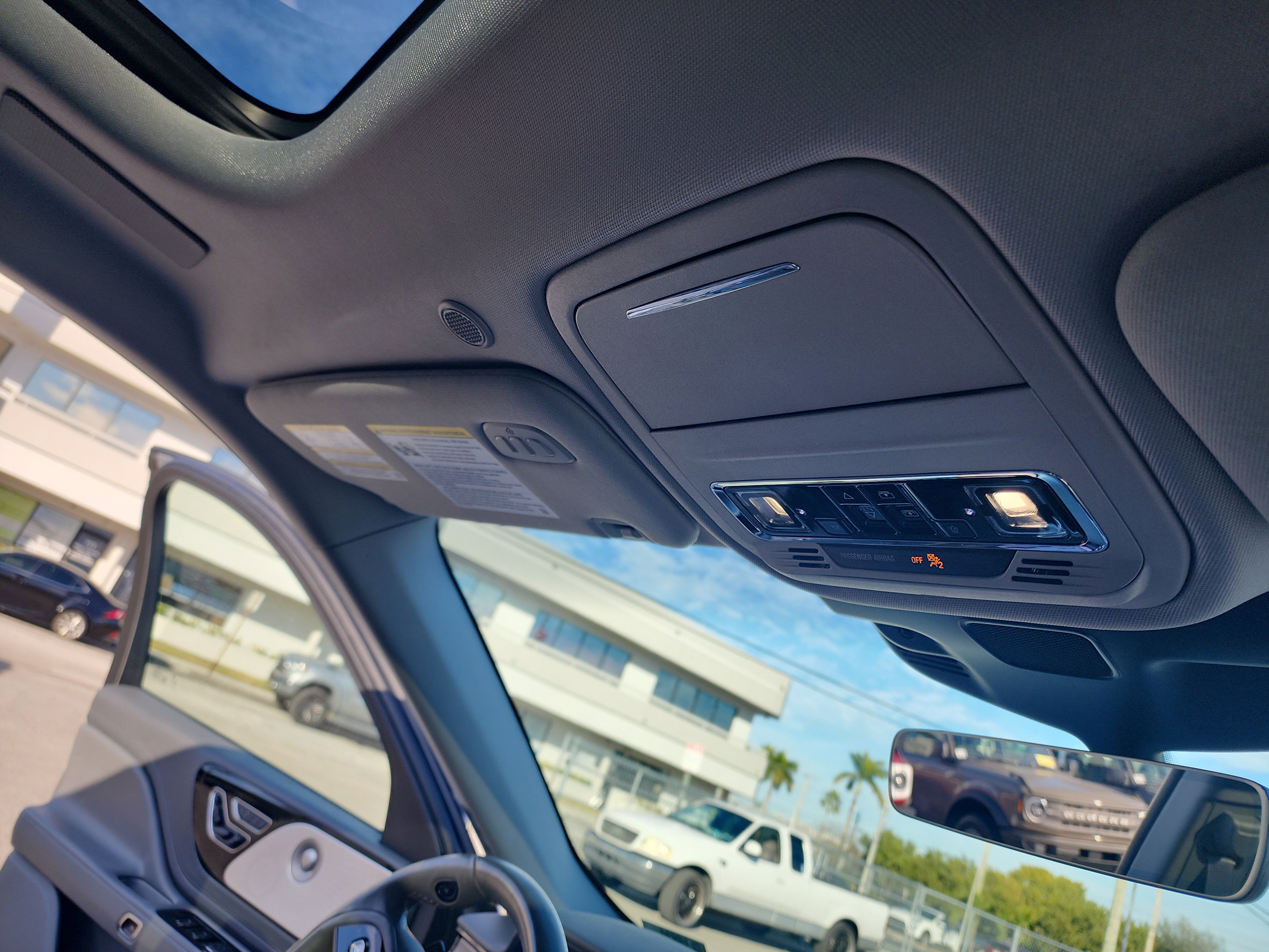 Used 2020 Lincoln Aviator Reserve w/ Equipment Group 202A image 32