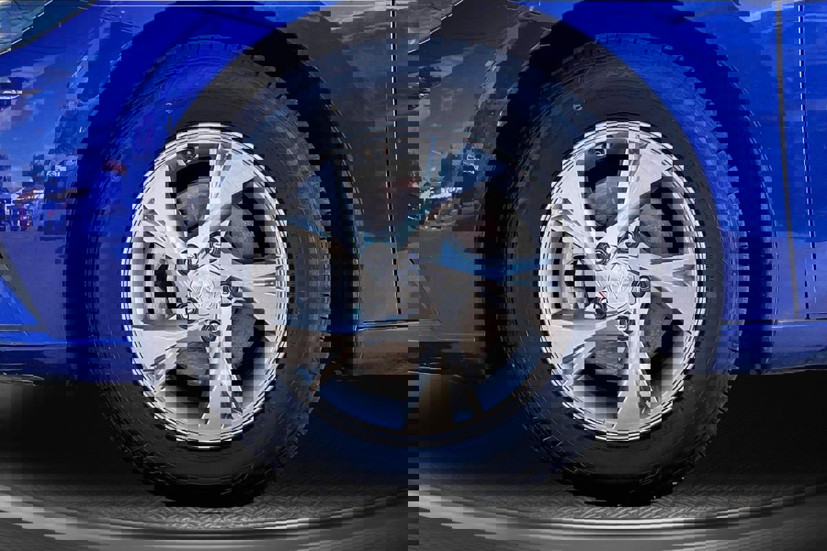 Used 2021 Hyundai Elantra SE image 9