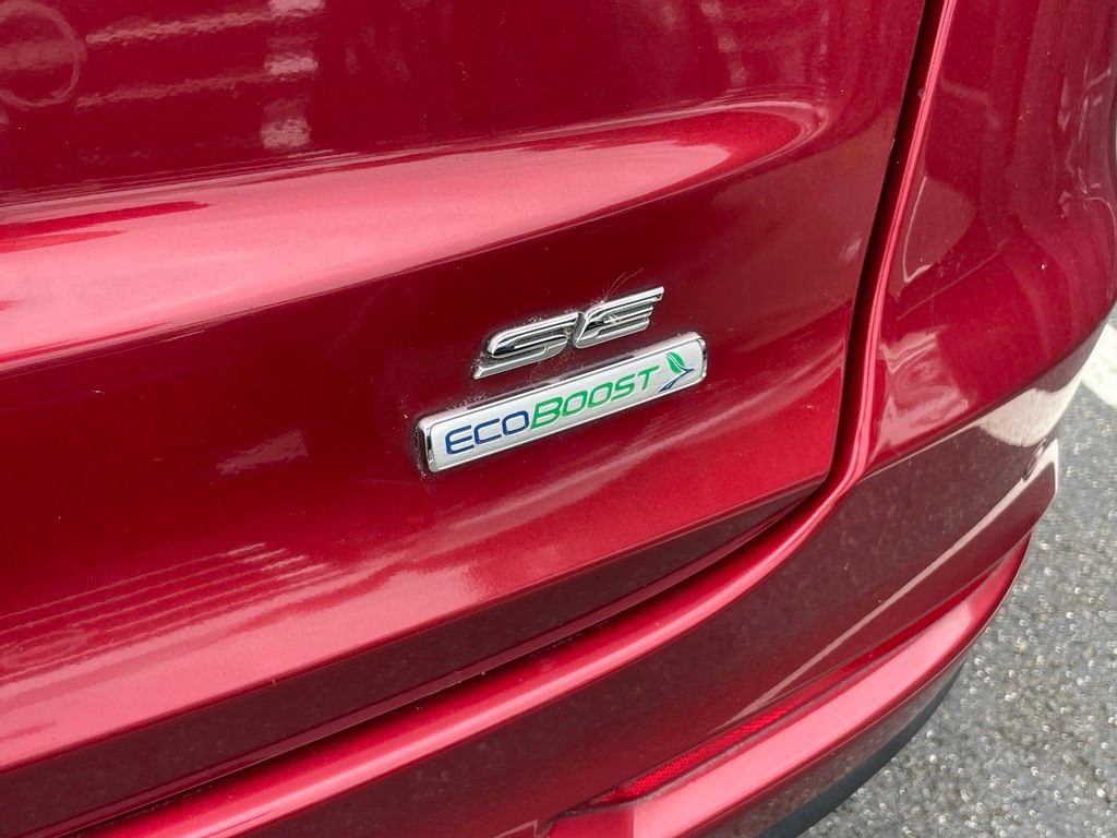 Used 2019 Ford Fusion SE FWD image 32
