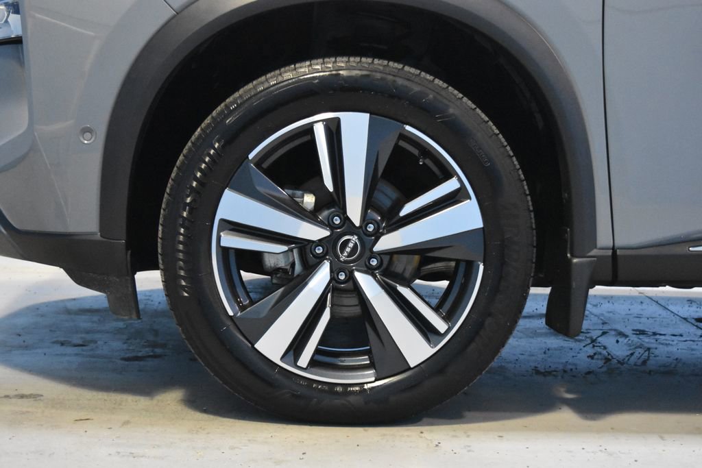 Used 2023 Nissan Rogue SL w/ SL Premium Package image 30