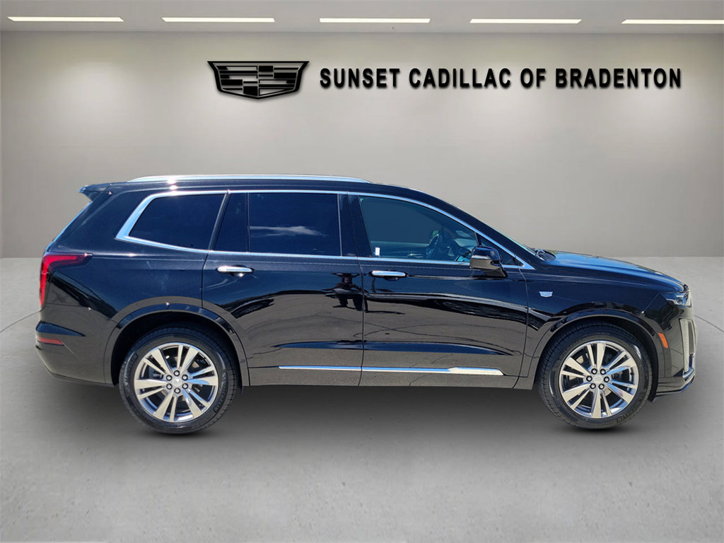 Certified 2023 Cadillac XT6 Premium Luxury AWD/4WD image 3
