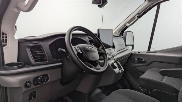 Used 2023 Ford E-Transit Medium Roof RWD image 20