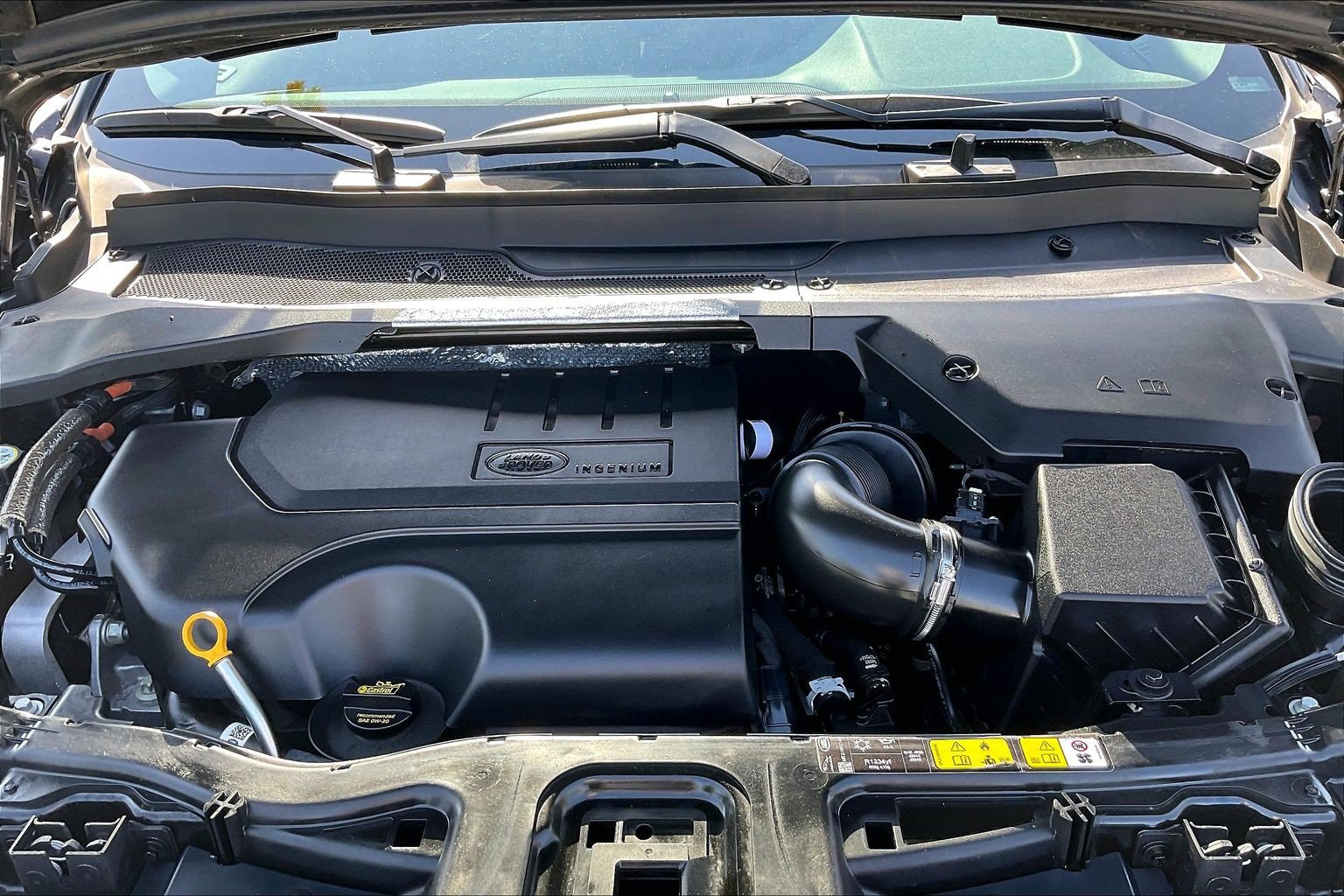 Certified 2022 Land Rover Discovery Sport S R-Dynamic AWD/4WD image 29