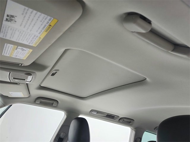 Used 2023 Nissan Armada SL image 22