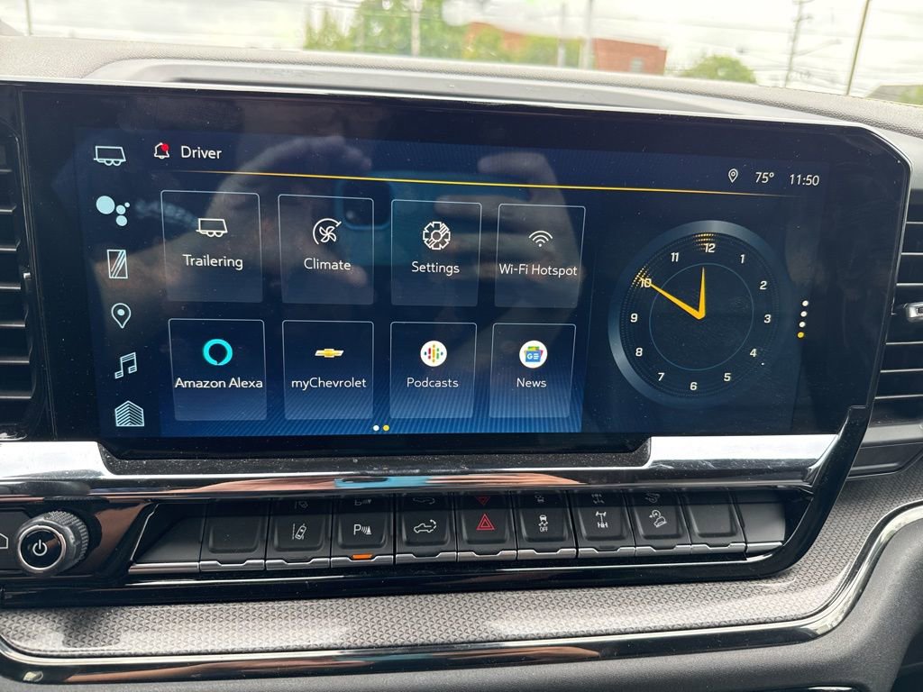 Used 2024 Chevrolet Silverado 2500 ZR2 w/ Technology Package image 30