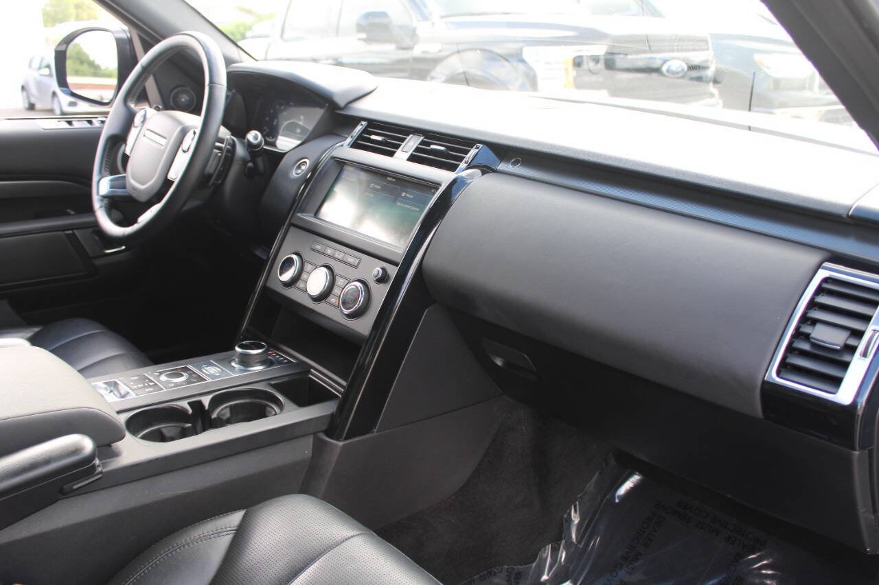 Used 2019 Land Rover Discovery SE AWD/4WD image 13