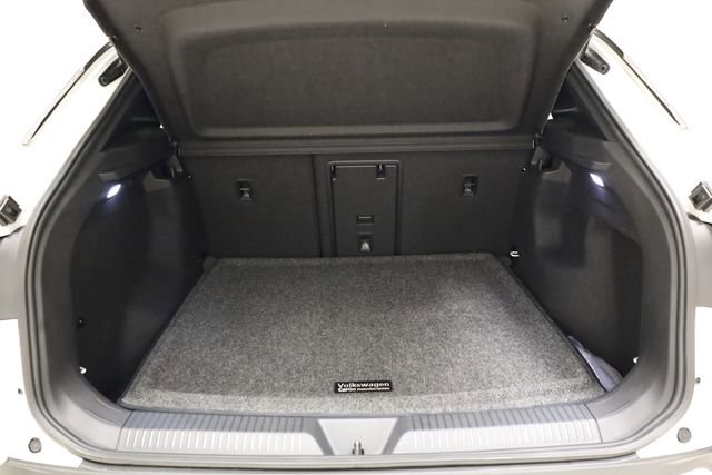Used 2023 Volkswagen ID.4 Pro S Plus image 28
