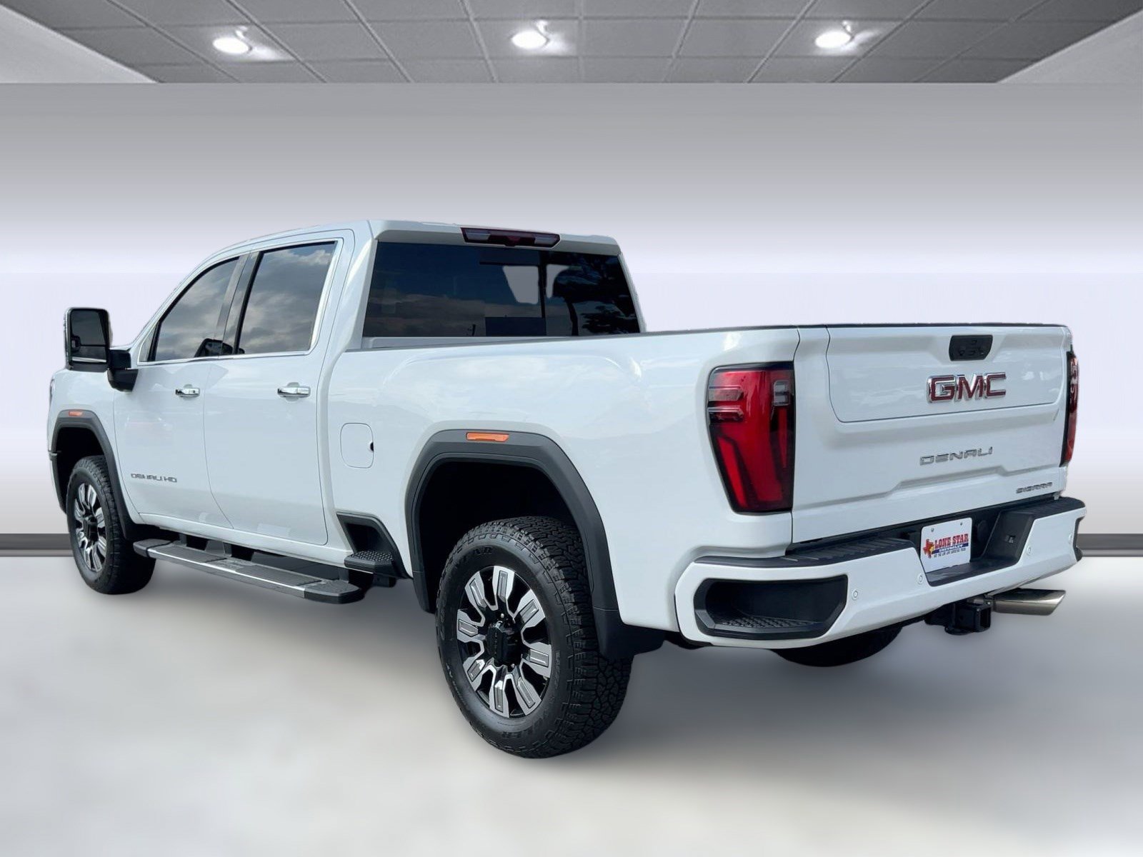 Certified 2025 GMC Sierra 2500 Denali image 3